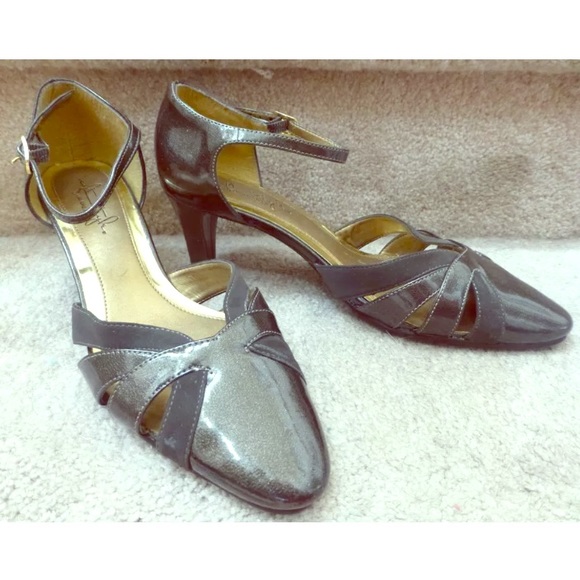 Hush Puppies Shoes - SOFT STYLE HUSH PUPPIES Melany glittery heels 7.5 Hush Puppies Shoes - SOFT STYLE HUSH PUPPIES Melany glittery heels 7.5