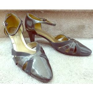 Hush Puppies Shoes - SOFT STYLE HUSH PUPPIES Melany glittery heels 7.5 Hush Puppies Shoes - SOFT STYLE HUSH PUPPIES Melany glittery heels 7.5