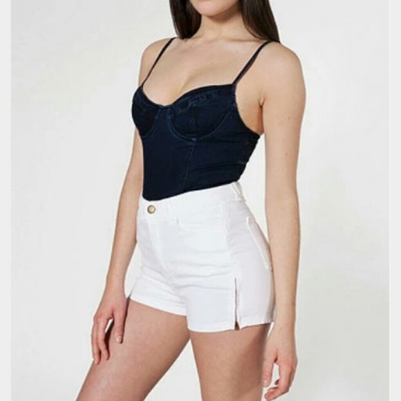 Stretch Twill
High-Waist Side Zipper Short
