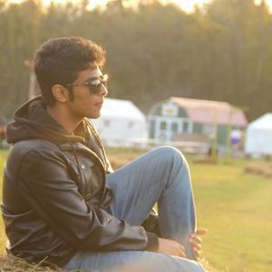 Meet your Posher, Khalid