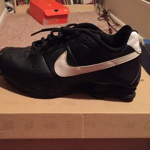 Nike shox shoe