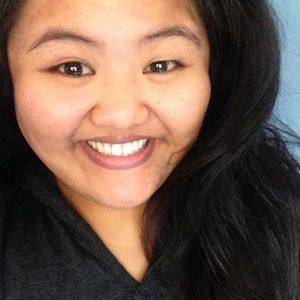 Meet your Posher, Desiree