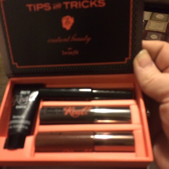 NIB They're Real Sexy On The Run Mascara set - Picture 2 of 3