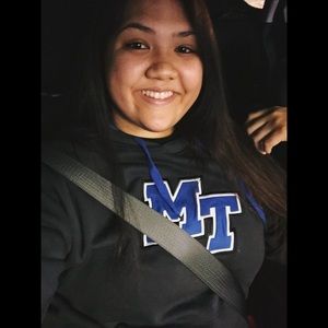 Meet your Posher, Sabrina