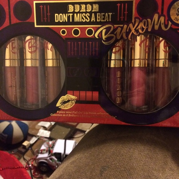 Boxom Dont Miss A Beat gloss set