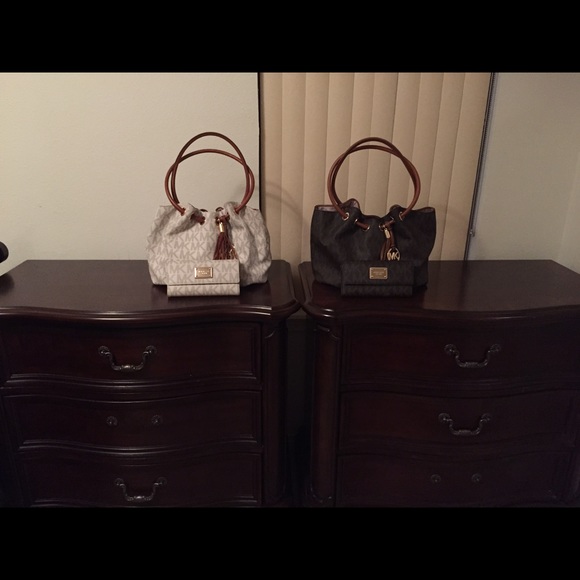 MICHAEL KORS COLLECTION FEATURING THE RING TOTES