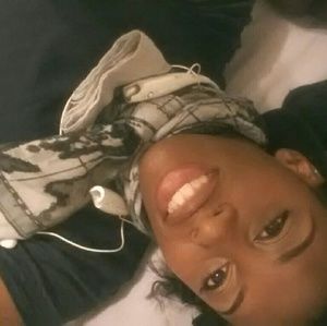 Meet your Posher, Candace