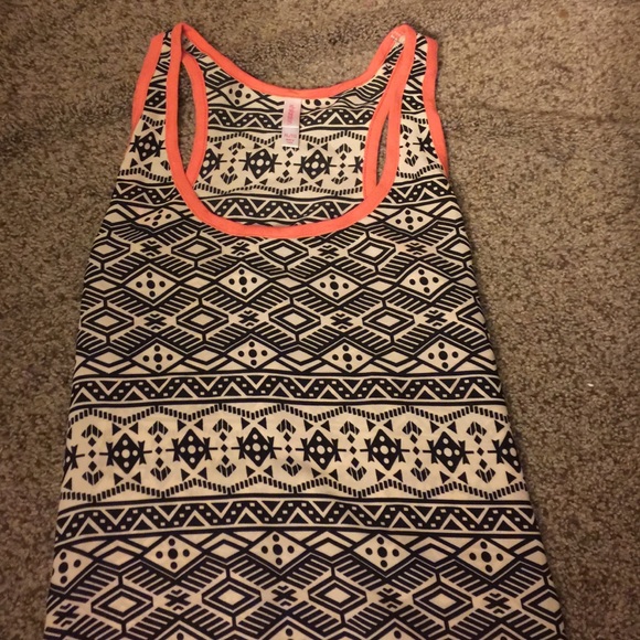 Tank top - Picture 3 of 3