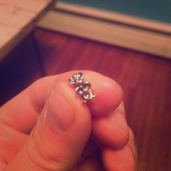 Pandora Daisy charm