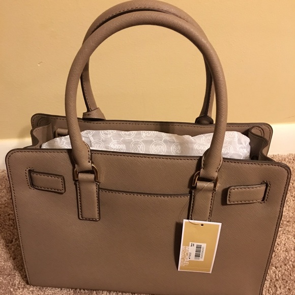 **TRADED** NOT FOR SALE Michael Kors - Picture 2 of 2