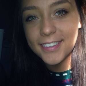 Meet your Posher, Abigail
