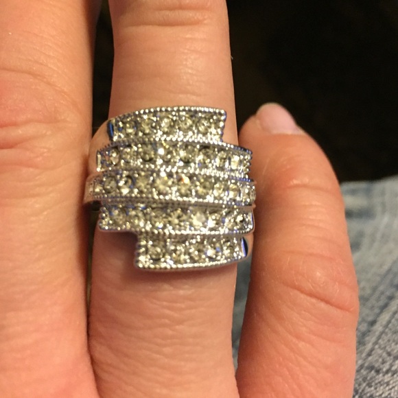 Costume jewelry very beautiful for a night out