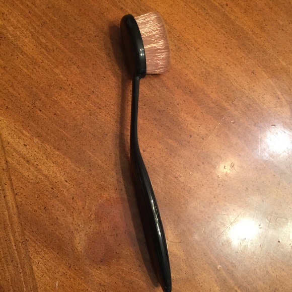 Face brush