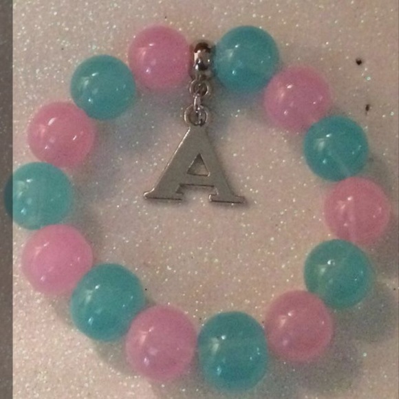 Bracelets - Picture 2 of 4