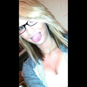 Meet your Posher, Stephanie