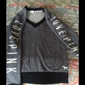 🌸PINK V Neck Sweatshirt🌸 size M. Like new
