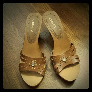 New Azaleia Sandals