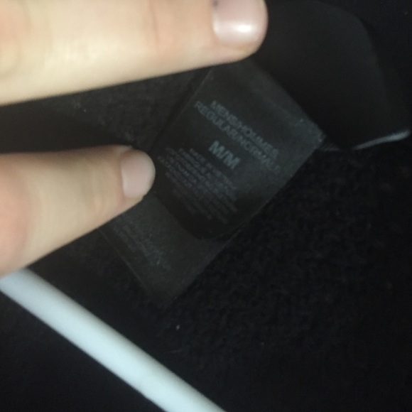 North face - Picture 3 of 4