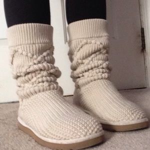 Cardy knit uggs