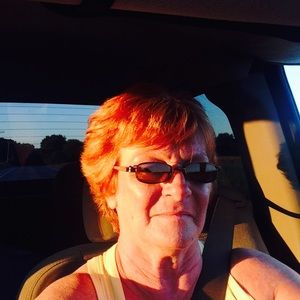 Meet your Posher, Sharon