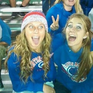 Meet your Posher, Chloe