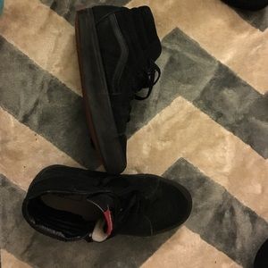 High-top black vans size 9