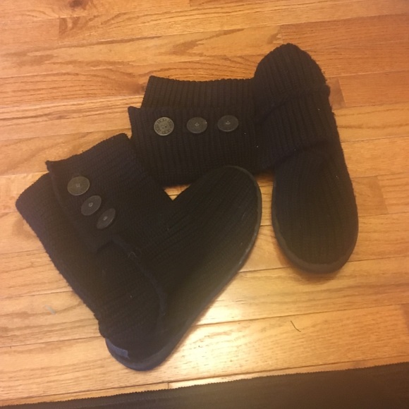 Black uggs