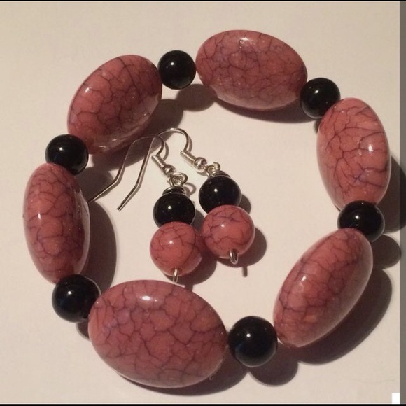 Bracelets - Picture 3 of 4