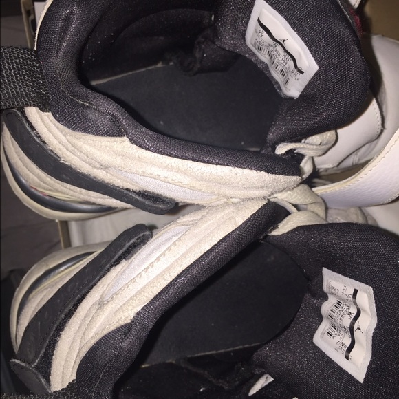 Jordan Bugs Bunny 8's - Picture 2 of 4