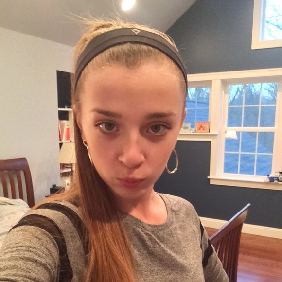 Meet your Posher, Julia - Picture 1 of 1