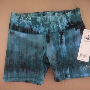 Alo yoga shorts
