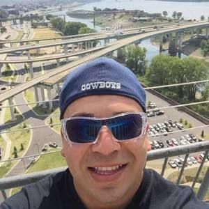 Meet your Posher, Adrian