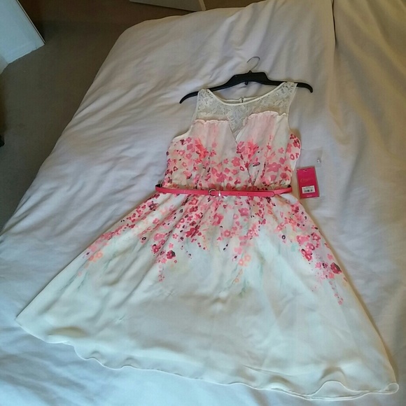 Candie's Breezy Floral Dress