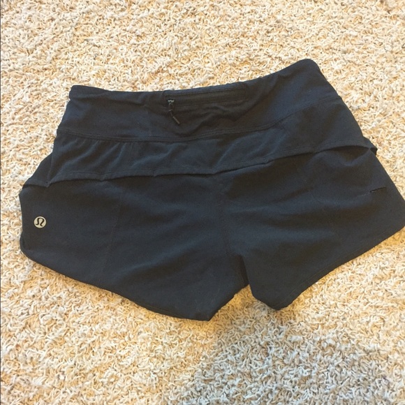Lulu 4 way stretch shorts size 2