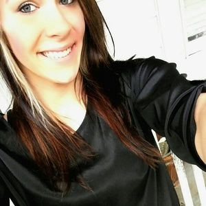 Meet your Posher, Cierra