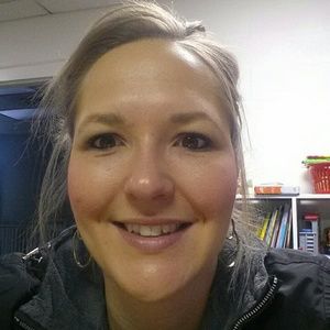 Meet your Posher, Emilu