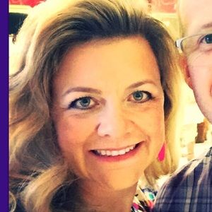 Meet your Posher, Dana