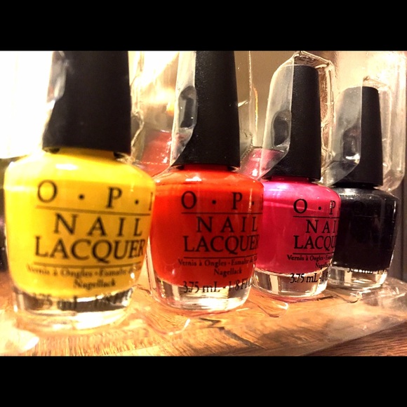 4 Mini OPI Nail Polishes - Picture 3 of 3