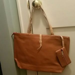 Brown tote