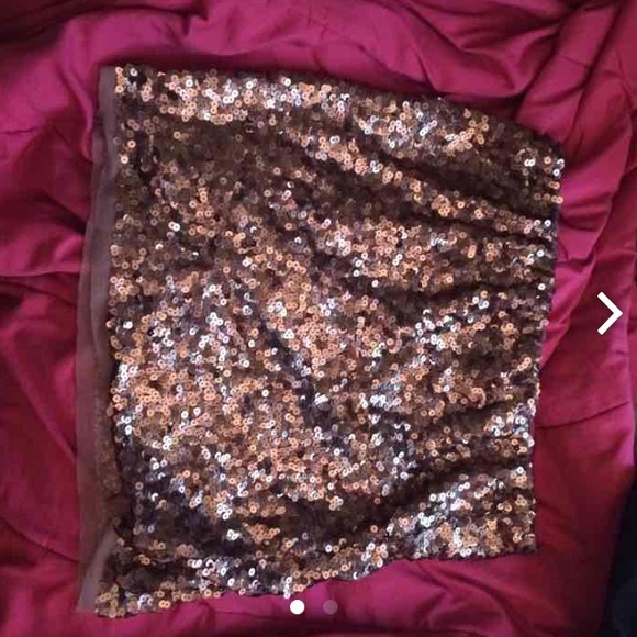 Lauren Conrad gold sequin pencil skirt