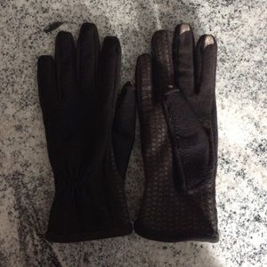 Touch screen gloves