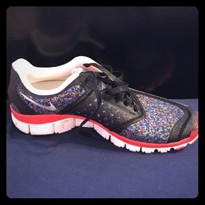 Nike 5.0 LIB 555336-400 size 8.5