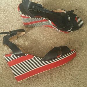 Timmy Hilfiger wedges! Perfect for the 4th.