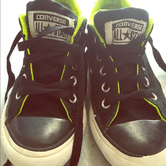 boys converse