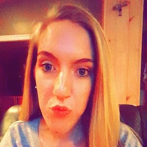 Meet your Posher, Regan