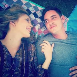 Meet your Posher, Arielle