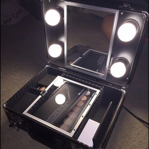 Vanity Makeup Case with Lights