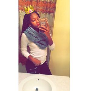 Meet your Posher, Nyla