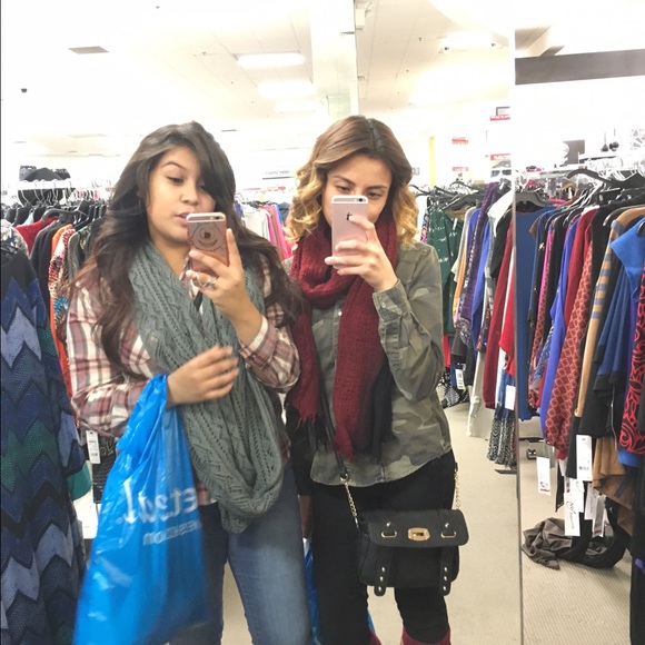 Meet your Posher, Kassandra