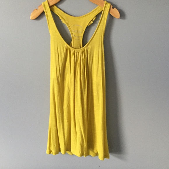 Adorable lime green/yellow summer top!